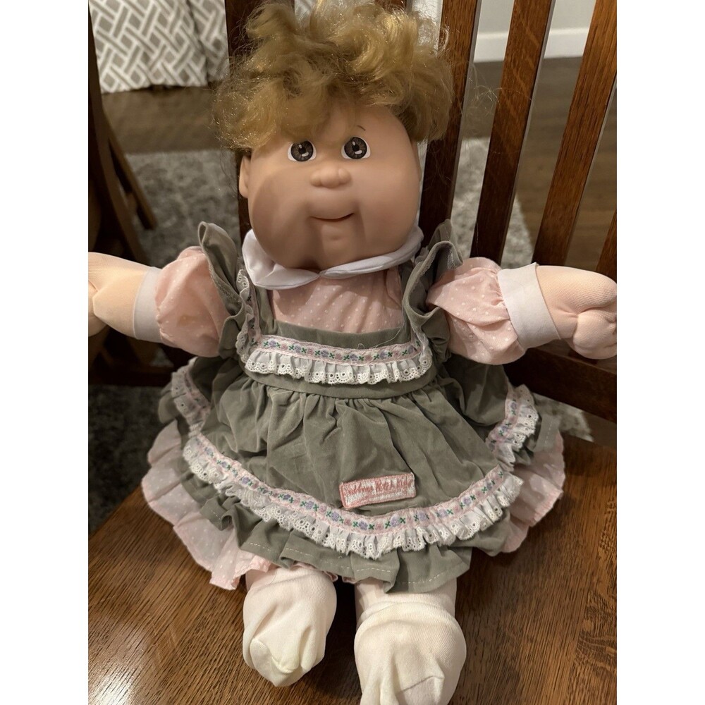 Vtg 1987 Coleco Cabbage Patch Kids 16" Talking Kids Doll - Tested TALKS/SINGS!